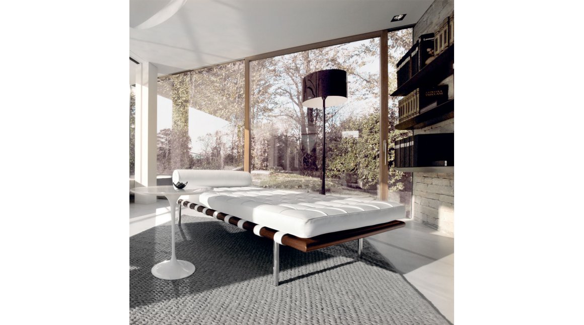 Barcelona day bed